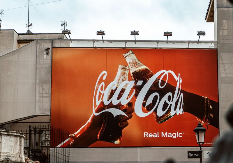 Mã QR của Coca-Cola billboard.jpg
